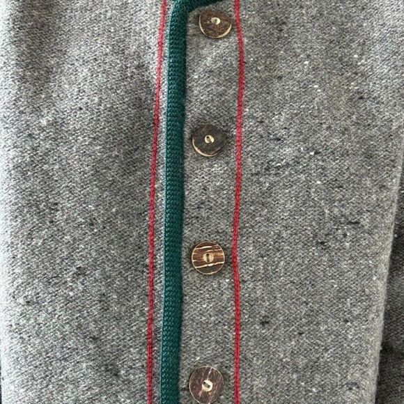 Vintage Geiger Womens Gray 100% Wool Christmas Theme Cardigan Jacket Sz 54 - Picture 9 of 9